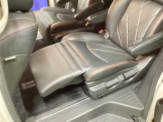 エルグランド 350ハイウェイスタープレミアム 4WD クリアランスソナー 両側スライドドア LEDヘッドランプ 3列シート フルフラット CVT アルミホイール 盗難防止システム 衝突安全ボディ ABS ESC エアコン パワーステアリング(38枚目)