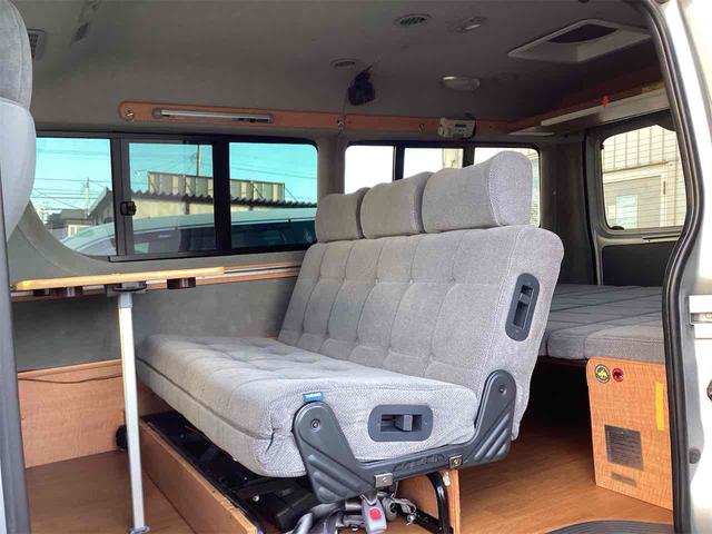 ハイエースワゴン 　ＤＸ　４ＷＤ　ソーラーパネル　換気扇　べバストヒーター　ベッドキット　ＥＴＣ　１００Ｖ電源　サブバッテリー　テーブル　ＨＤＤオーディオ　網戸（39枚目）