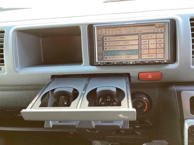 ハイエースワゴン 　ＤＸ　４ＷＤ　ソーラーパネル　換気扇　べバストヒーター　ベッドキット　ＥＴＣ　１００Ｖ電源　サブバッテリー　テーブル　ＨＤＤオーディオ　網戸（46枚目）