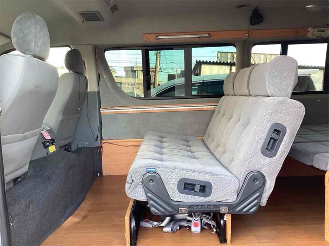 ハイエースワゴン 　ＤＸ　４ＷＤ　ソーラーパネル　換気扇　べバストヒーター　ベッドキット　ＥＴＣ　１００Ｖ電源　サブバッテリー　テーブル　ＨＤＤオーディオ　網戸（56枚目）