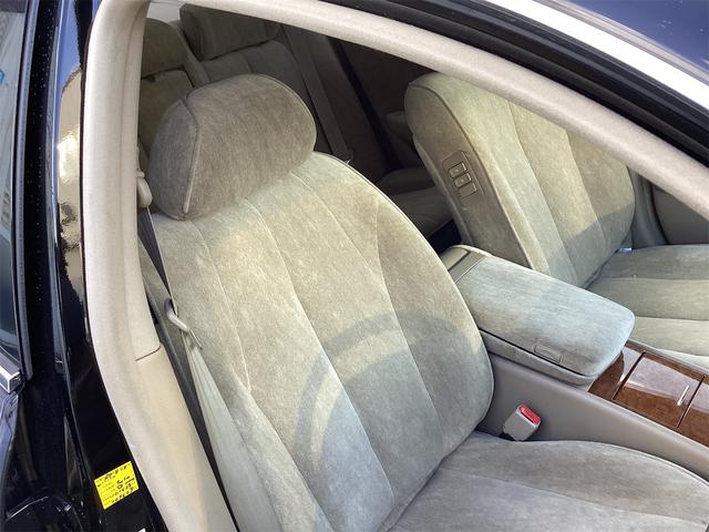 シーマ ３００Ｇ　ＥＴＣ　パークアシスト　ＴＶ　アルミホイール　ＡＴ　キーレスエントリー　電動格納ミラー　パワーシート　ＣＤ　カセット　エアコン　パワーステアリング　パワーウィンドウ（11枚目）