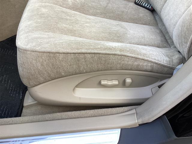 シーマ ３００Ｇ　ＥＴＣ　パークアシスト　ＴＶ　アルミホイール　ＡＴ　キーレスエントリー　電動格納ミラー　パワーシート　ＣＤ　カセット　エアコン　パワーステアリング　パワーウィンドウ（30枚目）