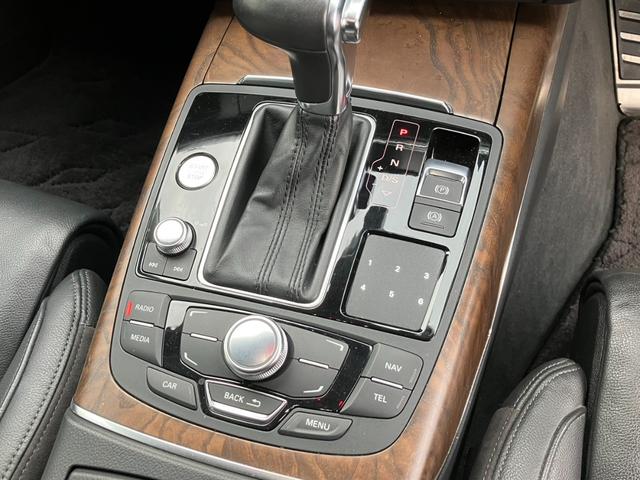 Ａ６ ３．０ＴＦＳＩクワトロ　３．０ＴＦＳＩクワトロ　４ＷＤ　ナビ　Ｂｌｕｅｔｏｏｔｈ　ＡＷＤ（11枚目）