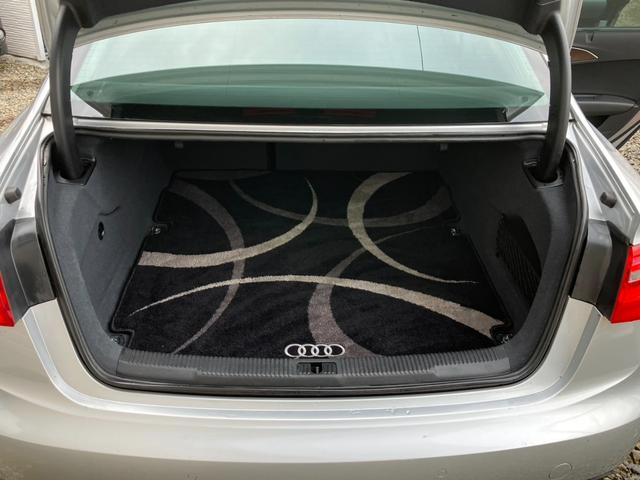 Ａ６ ３．０ＴＦＳＩクワトロ　３．０ＴＦＳＩクワトロ　４ＷＤ　ナビ　Ｂｌｕｅｔｏｏｔｈ　ＡＷＤ（17枚目）