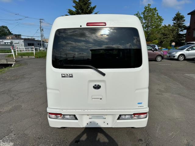 ピクシスバン クルーズ　ＳＡＩＩＩ　４ＷＤ（3枚目）
