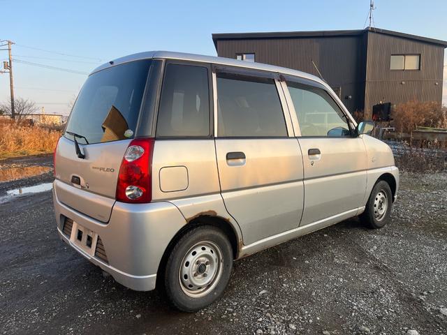 プレオ Ａ　４ＷＤ　バン（4枚目）