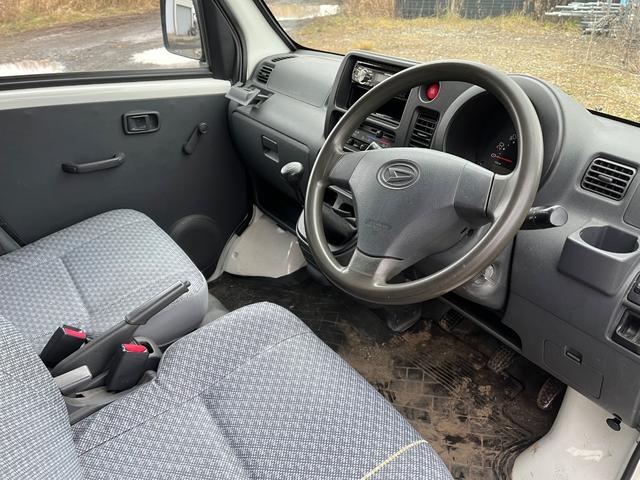 ハイゼットカーゴ スペシャル　４ＷＤ（5枚目）