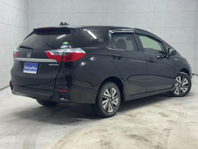 当店では鉄粉除去からポリッシャー磨きを施工しますのでボディーもピカピカです☆