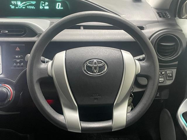 アクア 新規車検整備付☆1年距離無制限保証付☆ETC☆バックカメラ☆コーナーセンサー☆純正ナビ☆Bluetooth接続☆CD再生☆夏冬タイヤ付☆キーレス(27枚目)