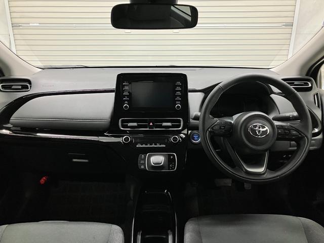 アクア G ワンオーナー☆4WD☆車検R8.9付☆トヨタメーカー保証☆トヨタセーフティセンス☆ETC☆シートヒーター☆Bluetooth接続☆DVD再生☆夏冬タイヤ付(3枚目)