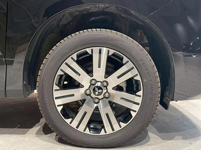 デリカＤ：５ Ｐ　４ＷＤ　ＭＤＦベッドキット　ヴァレンティＬＥＤテール　純正カーテン　ＪＡＯＳリアスポイラー　両側パワースライドドア　ＫＥＮＷＯＯＤＳＤナビ　前席シートヒーター　電動リアゲート　Ｄ席パワーシート（19枚目）