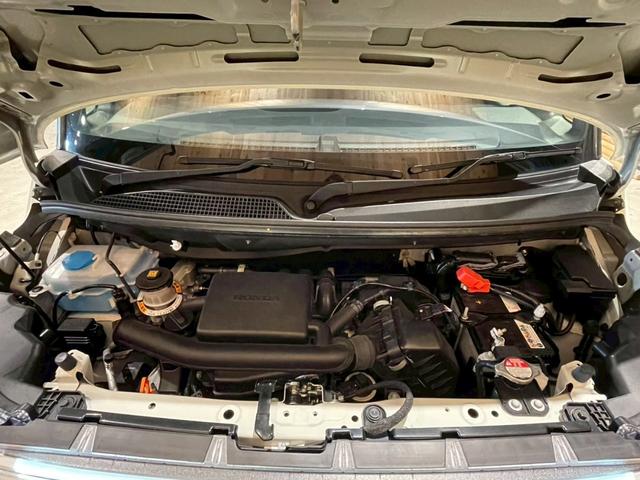 Ｎ－ＢＯＸカスタム ベースグレード　ＤＡＭＤロドニーコンプリートカスタム　ナイトロパワー１５インチホイール　ヴァンファニチャーベッドキット　オープンカントリーＲ／Ｔタイヤ　片側パワースライドドア　前席シートヒーター　ケンウッドＳＤナビ（20枚目）