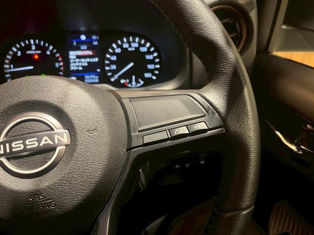 キャラバン グランドプレミアムＧＸ　マイルーム　ベッドキット　レクセル１６インチホイール　オープンカントリー純正７インチＳＤナビ　デジタルインナーミラー　片側パワースライドドア　前席シートヒーター　アラウンドビューモニター（31枚目）