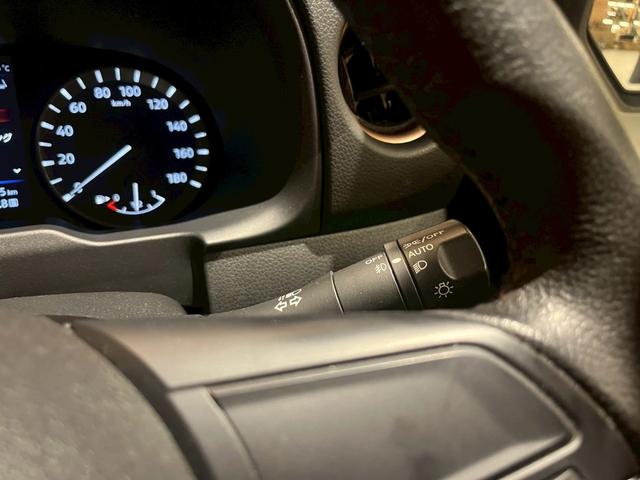 キャラバン グランドプレミアムＧＸ　マイルーム　ベッドキット　レクセル１６インチホイール　オープンカントリー純正７インチＳＤナビ　デジタルインナーミラー　片側パワースライドドア　前席シートヒーター　アラウンドビューモニター（34枚目）