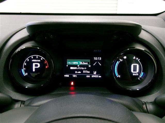 ヤリス Ｚ　Ａクルコン　Ｂモニター　メディアプレイヤー接続　衝突被害軽減ブレーキ　ＬＥＤライト　スマートキー　デュアルエアバッグ　オートエアコン　イモビライザー　ＥＴＣ　キーレス　４ＷＤ　ＤＶＤ再生　寒冷地仕様（7枚目）