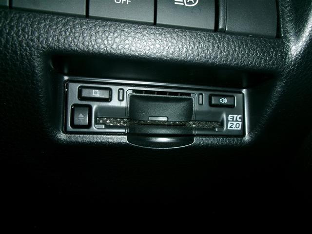 ハリアーハイブリッド Ｚ　レザーパッケージ　ナビＴＶ　寒冷地仕様　ＡＣ１００Ｖ電源　ＬＥＤライト　本革　エアコン　横滑り防止　クルーズコントロール　Ｐシート　ガラスルーフ　メディアプレイヤー接続　キーレスエントリー　フルセグテレビ　アルミ（29枚目）