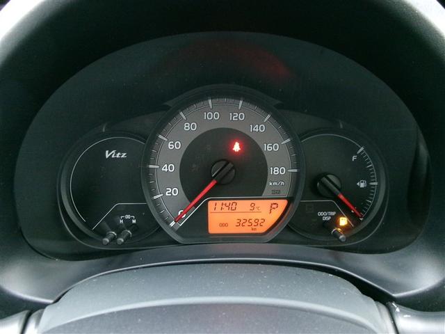 ヴィッツ F アルミ PW ESC PS キーレスエントリー 切替式4WD 記録簿 DVD フルセグテレビ ABS Bカメラ エアコン 寒冷地 Wエアバッグ メモリーナビゲーション ナビTV エアバッグ(7枚目)