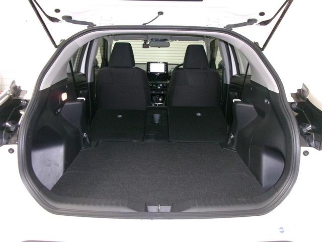 ヤリスクロス ハイブリッドＧ　ＥＳＣ　メディアプレイヤー接続　衝突軽減　ＬＥＤヘッド　寒冷地　盗難防止装置　スマートキー　キーレス　ＥＴＣ　オートエアコン　オートクルーズコントロール　バックカメラ　４ＷＤ　ＤＶＤ再生　ＡＢＳ（9枚目）