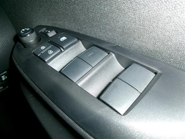 ヤリスクロス ハイブリッドＧ　ＥＳＣ　メディアプレイヤー接続　衝突軽減　ＬＥＤヘッド　寒冷地　盗難防止装置　スマートキー　キーレス　ＥＴＣ　オートエアコン　オートクルーズコントロール　バックカメラ　４ＷＤ　ＤＶＤ再生　ＡＢＳ（27枚目）