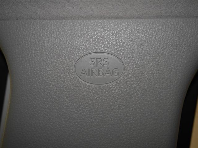 ヤリスクロス ハイブリッドZ クルーズC 横滑防止装置 リアカメラ ワンオーナー車 LEDライト 盗難防止装置 電動シート ドライブレコーダー AW キーレス DVD再生 寒冷地仕様 スマートキー ABS 4WD エアバッグ(31枚目)