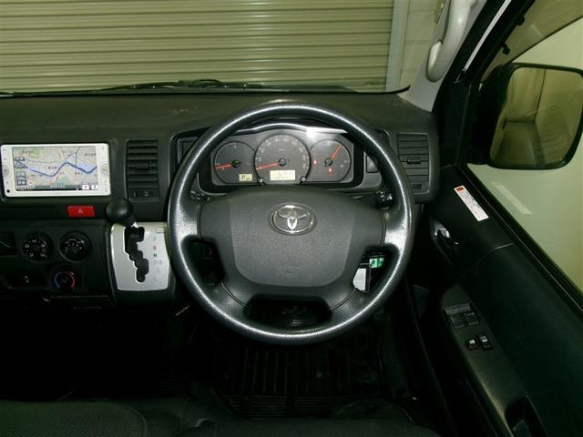 ハイエースバン ロングＤＸ　アルミ　バックモニター　エアバック　フルタイム４ＷＤ　寒冷地　ＡＵＸ　ＥＴＣ付き　パワーウインドウ　キーレス　ＡＢＳ　パワーステアリング　３列シート　マニュアルエアコン　ナビ　メモリーナビ（5枚目）