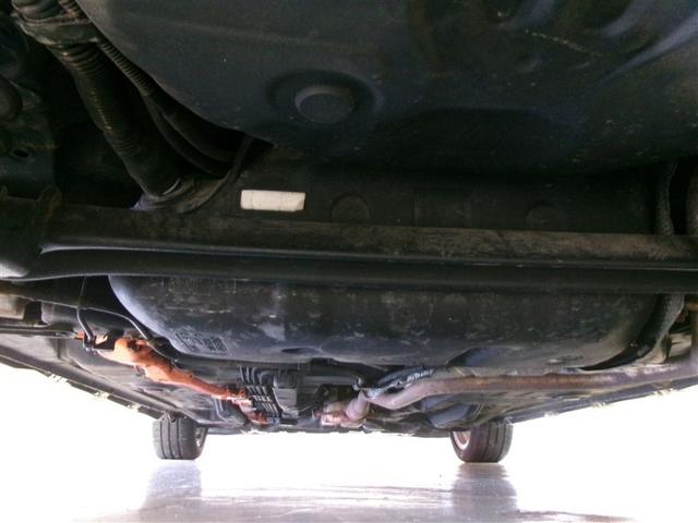 アクア Ｇ　ＡＵＴＯエアコン　ダブルエアバッグ　プッシュスタートスマートキー　ＥＳＰ　寒冷地使用　パワーウィンドゥ　キーフリーシステム　パワステ　イモビライザー　メンテナンスノート　ＡＢＳ　エアロ　アルミホイール（22枚目）