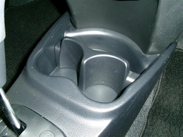 ヴィッツ Ｆ　衝突被害軽減装置　パワーウィンドウ　エアバック　Ｗエアバック　エアコン　横滑り防止装置　キーレスキー　整備記録簿　パワステ　アルミホイール　ＡＢＳ（19枚目）