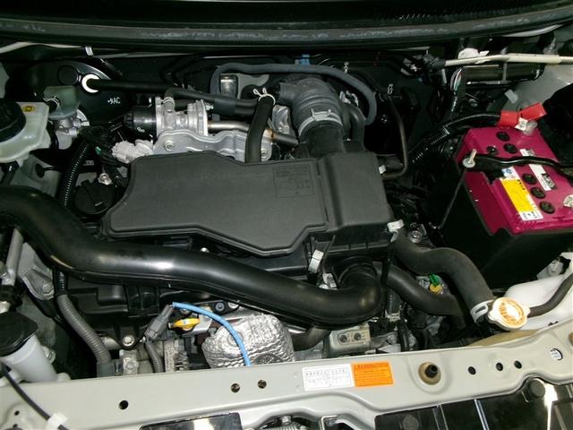 パッソ モーダ　パワーステアリング　ＬＥＤヘッドライト　エアコン　衝突軽減ブレーキ　盗難防止システム　横滑り防止装置　ナビ＆ＴＶ　エアバッグ　寒冷地仕様　ベンチシート　スマートキー　メモリーナビ　ワンセグ　記録簿（10枚目）