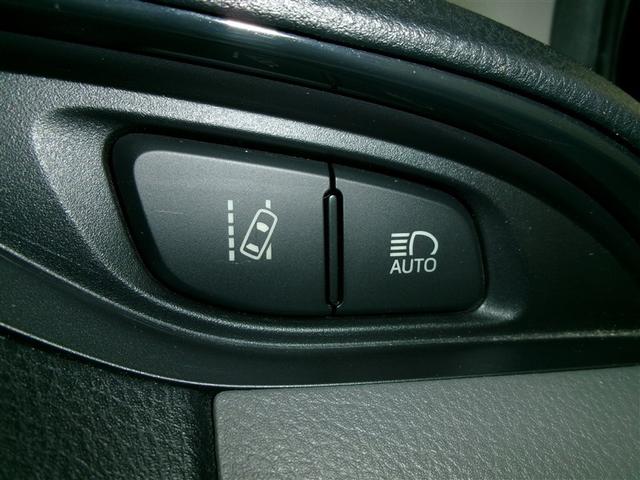 ヴィッツ Ｆ　アルミ　イモビライザー　衝突被害軽減ブレーキ　ＰＷ　ＥＳＣ　スマートキー　ＰＳ　キーレスエントリー　切替式４ＷＤ　記録簿　ＤＶＤ　フルセグテレビ　ＡＢＳ　Ｂカメラ　エアコン　寒冷地　Ｗエアバッグ（18枚目）