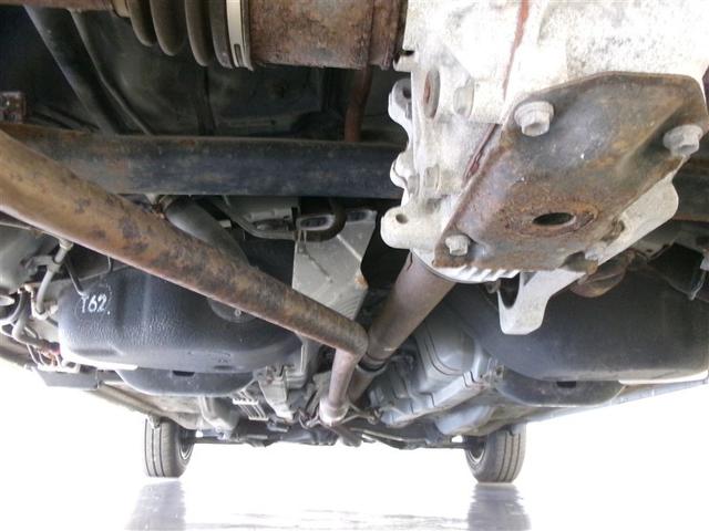 ヴィッツ Ｆ　アルミ　イモビライザー　衝突被害軽減ブレーキ　ＰＷ　ＥＳＣ　スマートキー　ＰＳ　キーレスエントリー　切替式４ＷＤ　記録簿　ＤＶＤ　フルセグテレビ　ＡＢＳ　Ｂカメラ　エアコン　寒冷地　Ｗエアバッグ（27枚目）