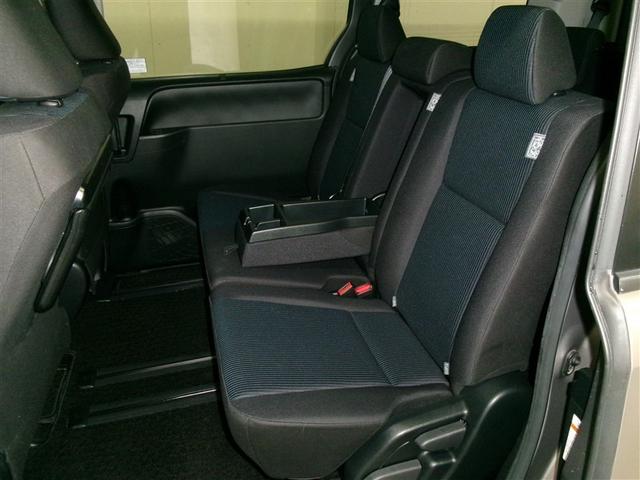 ノア Ｘ　ＡＵＸ　メンテナンスノート　地デジＴＶ　リアオートエアコン　パワーステアリング　助手席エアバック　オートクルーズコントロール　横滑り防止装置　キーレスエントリー　ナビ＆ＴＶ　オートエアコン　４ＷＤ（8枚目）