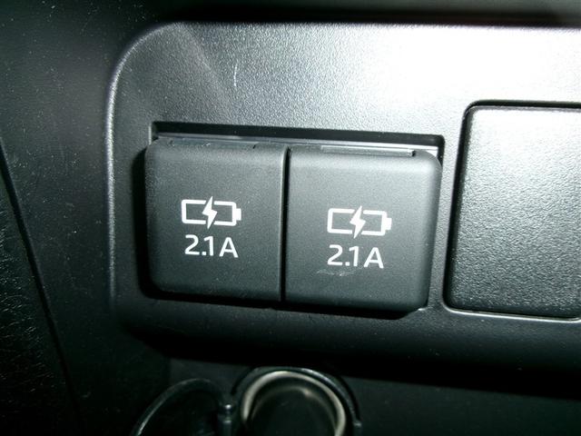 ノア Ｘ　ＡＵＸ　メンテナンスノート　地デジＴＶ　リアオートエアコン　パワーステアリング　助手席エアバック　オートクルーズコントロール　横滑り防止装置　キーレスエントリー　ナビ＆ＴＶ　オートエアコン　４ＷＤ（25枚目）