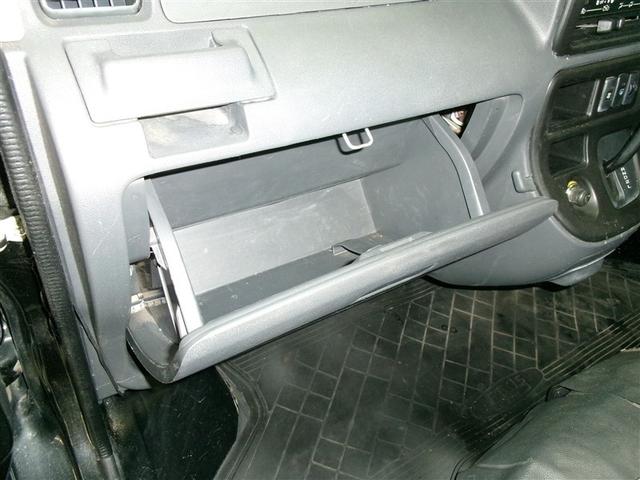 ピクシスバン デラックス　点検記録簿　パワステ　パートタイム４ＷＤ　ミュージックプレイヤー接続可　パワーウインドウ　キーレス　運転席エアバッグ　エアコン　ＤＶＤ再生　ナビ　メモリーナビ　Ｗエアバッグ（20枚目）