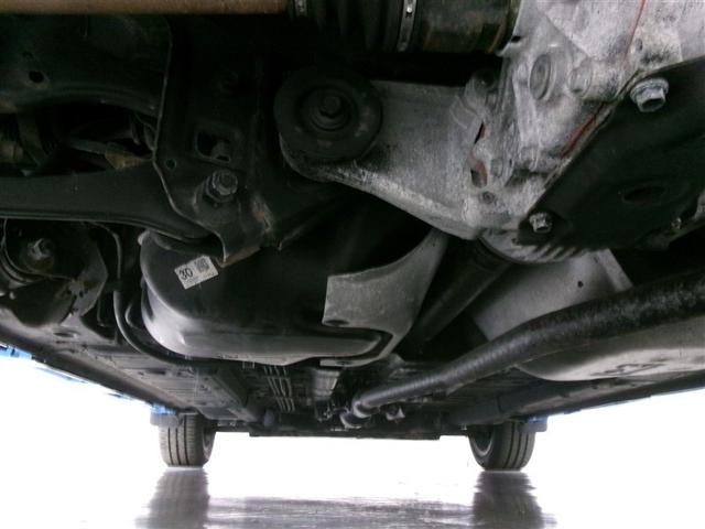 ヤリス Ｚ　Ａクルコン　Ｂモニター　メディアプレイヤー接続　衝突被害軽減ブレーキ　ＬＥＤライト　スマートキー　デュアルエアバッグ　オートエアコン　イモビライザー　ＥＴＣ　キーレス　４ＷＤ　寒冷地仕様（31枚目）