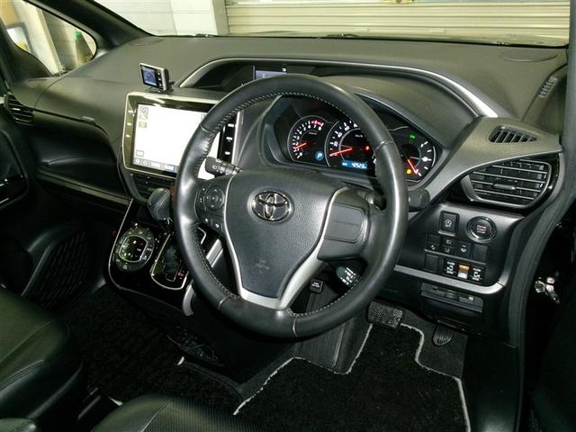 ヴォクシー ＺＳ　煌ＩＩＩ　アルミホイール　アイドリング　Ｂカメラ　キーフリー　盗難防止システム　ナビ＆ＴＶ　寒冷地仕様車　ＤＶＤ再生可能　３列シート　ＥＴＣ　オートクルーズコントロール　リアオートエアコン　ＬＥＤヘッドランプ（4枚目）