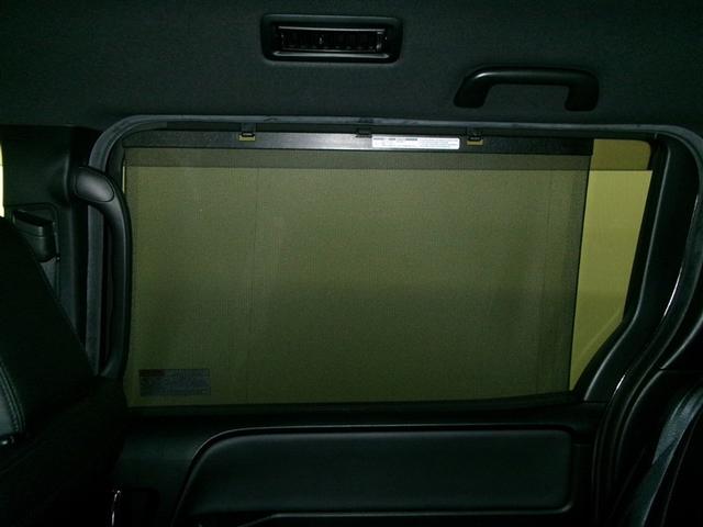 ヴォクシー ＺＳ　煌ＩＩＩ　アルミホイール　アイドリング　Ｂカメラ　キーフリー　盗難防止システム　ナビ＆ＴＶ　寒冷地仕様車　ＤＶＤ再生可能　３列シート　ＥＴＣ　オートクルーズコントロール　リアオートエアコン　ＬＥＤヘッドランプ（10枚目）