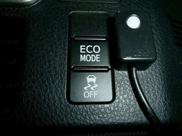 ヴォクシー ＺＳ　煌ＩＩＩ　アルミホイール　アイドリング　Ｂカメラ　キーフリー　盗難防止システム　ナビ＆ＴＶ　寒冷地仕様車　ＤＶＤ再生可能　３列シート　ＥＴＣ　オートクルーズコントロール　リアオートエアコン　ＬＥＤヘッドランプ（21枚目）