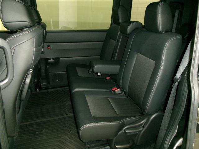 ステップワゴン スパーダ 半革シート クルーズコントロール キーレスエントリー バックモニター アイドリングストップ サイドエアバッグ LEDヘッドランプ スマートキー 4WD 3列シート ETC アルミホイール リアエアコン(8枚目)