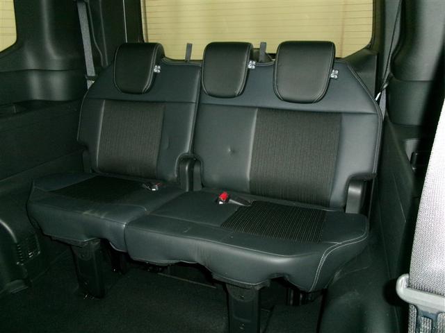 ステップワゴン スパーダ 半革シート クルーズコントロール キーレスエントリー バックモニター アイドリングストップ サイドエアバッグ LEDヘッドランプ スマートキー 4WD 3列シート ETC アルミホイール リアエアコン(9枚目)