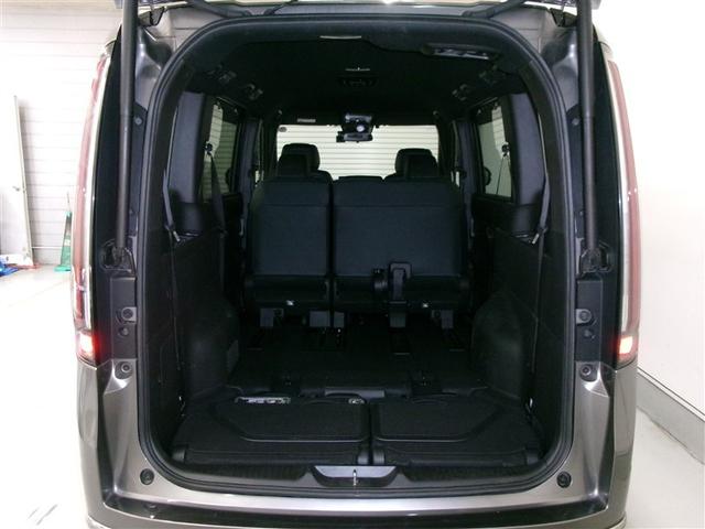 ステップワゴン スパーダ 半革シート クルーズコントロール キーレスエントリー バックモニター アイドリングストップ サイドエアバッグ LEDヘッドランプ スマートキー 4WD 3列シート ETC アルミホイール リアエアコン(10枚目)