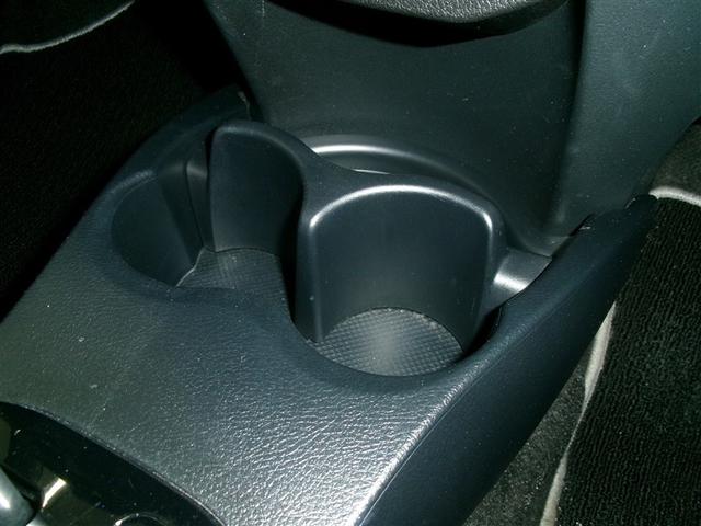 ヴィッツ Ｆ　イモビライザー　衝突被害軽減ブレーキ　ＰＷ　ＥＳＣ　スマートキー　ＰＳ　キーレスエントリー　切替式４ＷＤ　記録簿　ＡＢＳ　エアコン　寒冷地　Ｗエアバッグ　エアバッグ（23枚目）