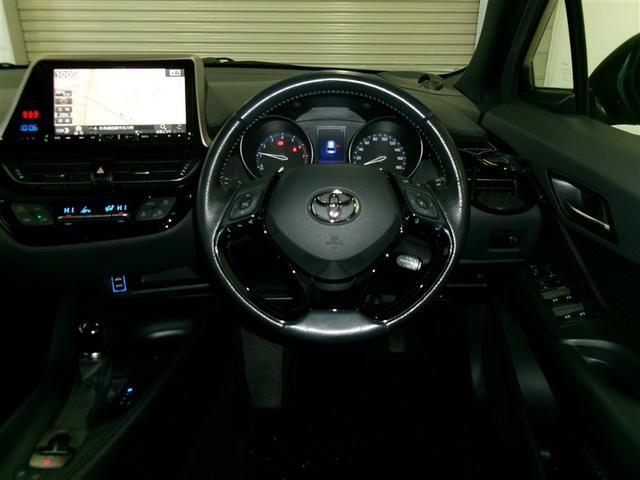 C-HR S-T 地デジTV メディアプレイヤー接続 Bモニター ナビTV パワーウインドウ メモリナビ 横滑防止装置 AAC 盗難防止システム ABS DVD 4WD ETC車載器 キーレス 寒冷地仕様 アルミ(5枚目)