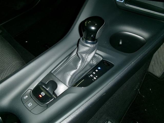 C-HR S-T 地デジTV メディアプレイヤー接続 Bモニター ナビTV パワーウインドウ メモリナビ 横滑防止装置 AAC 盗難防止システム ABS DVD 4WD ETC車載器 キーレス 寒冷地仕様 アルミ(6枚目)