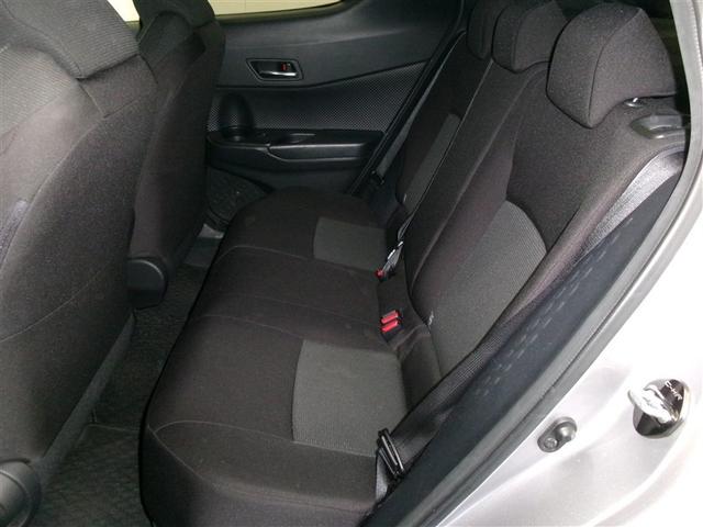 C-HR S-T 地デジTV メディアプレイヤー接続 Bモニター ナビTV パワーウインドウ メモリナビ 横滑防止装置 AAC 盗難防止システム ABS DVD 4WD ETC車載器 キーレス 寒冷地仕様 アルミ(8枚目)