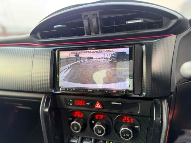 �o�b�N�J�������t���Ă��܂��B���Ԃ̎��ɕ֗��Ȃ̂͂������̎��A������p�ɂ���q�������ɋC���t�����Ƃ��ł���̂ň��S���S�ł���