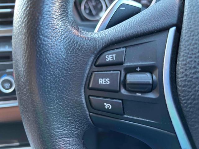 3シリーズ 320i xDriveツーリング ラグジュアリー バックカメラ ナビ オートクルーズコントロール レーンアシスト アルミホイール オートライト パワーシート シートヒーター AT ESC CD USB ミュージックプレイヤー接続可 エアコン(17枚目)