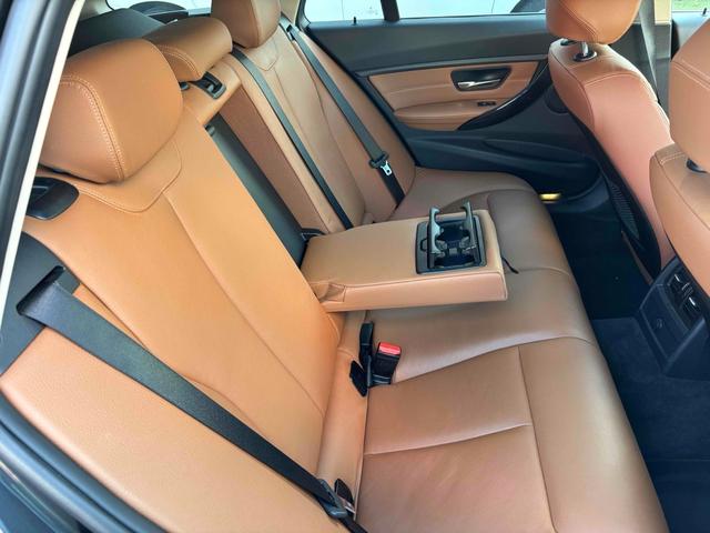 3シリーズ 320i xDriveツーリング ラグジュアリー バックカメラ ナビ オートクルーズコントロール レーンアシスト アルミホイール オートライト パワーシート シートヒーター AT ESC CD USB ミュージックプレイヤー接続可 エアコン(38枚目)