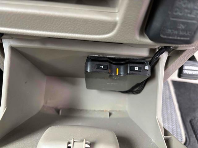 N-BOX G・Lパッケージ ETC バックカメラ 両側スライド・片側電動 ナビ TV スマートキー アイドリングストップ 電動格納ミラー ベンチシート CVT ESC アルミホイール エアコン パワーステアリング(5枚目)