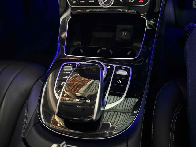 Eクラス E400 4マチック エクスクルーシブ E400 4マチック エクスクルーシブ(5名)(30枚目)