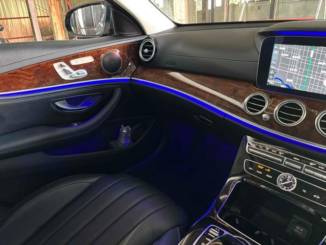 Eクラス E400 4マチック エクスクルーシブ E400 4マチック エクスクルーシブ(5名)(31枚目)